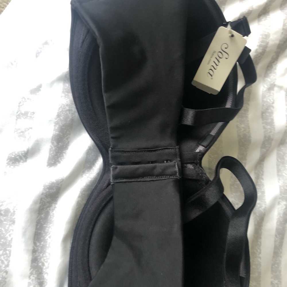 5 way Soma Stunning Strapless - Picture 2 of 4